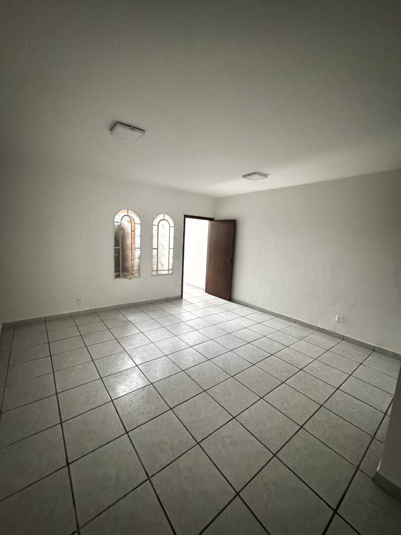Casa, 3 quartos, 106 m² - Foto 2