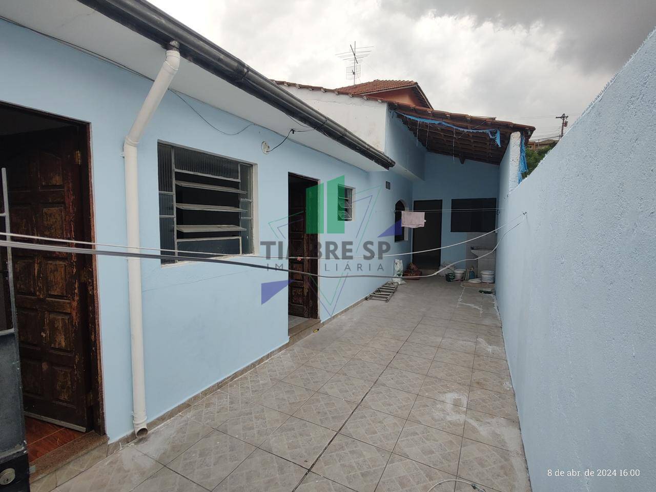 Casa à Venda | 3 Dormitórios | 2 Vagas | Quintal